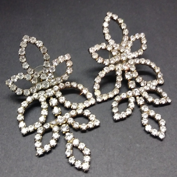 Vintage Morgan Taylor Earrings - Picture 3 of 3